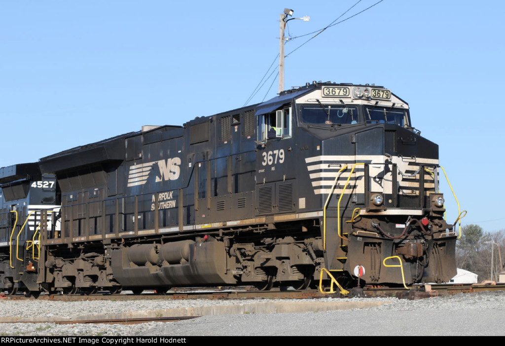 NS 3679